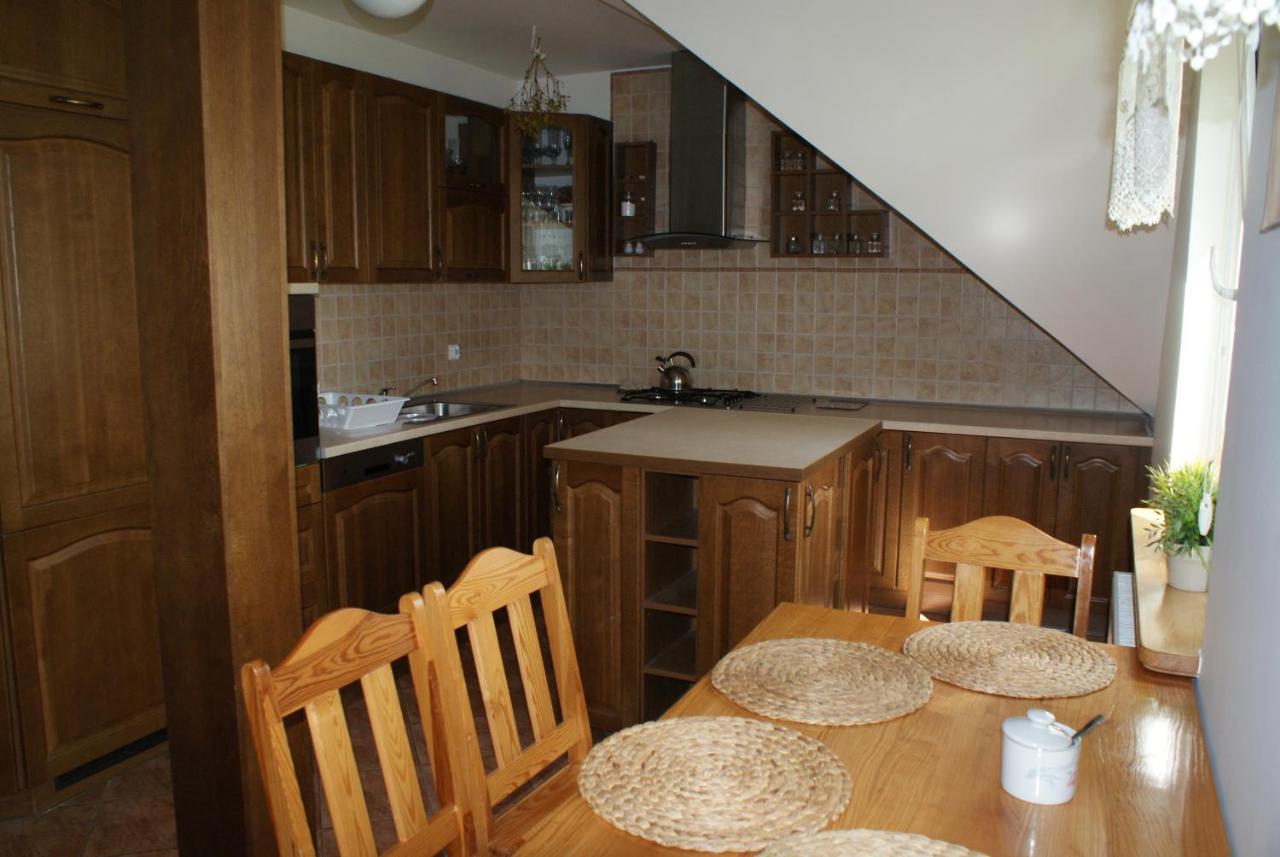 Wczasy U Juliana Apartament Drewnica Exteriör bild